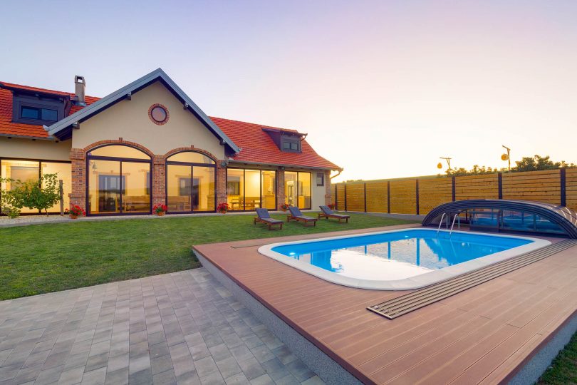Villa Zora, Karanac