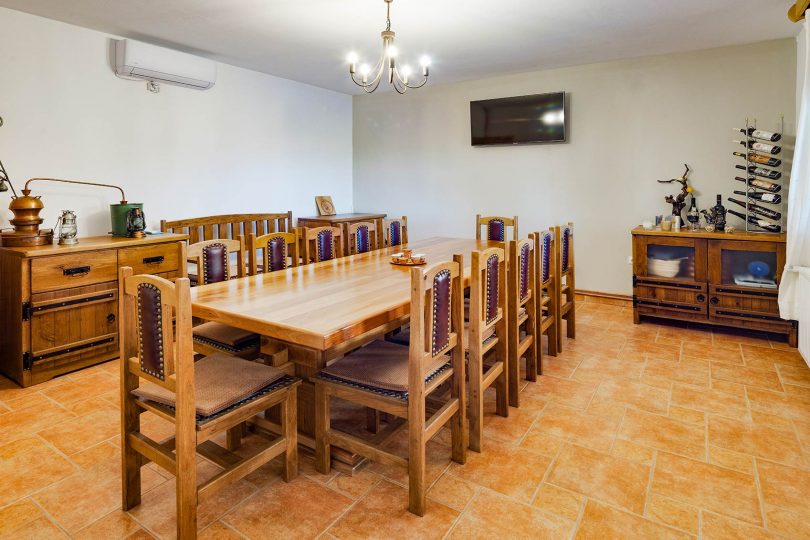 Villa Zora, Karanac